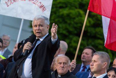 В Польше принят закон, который помешает оппозиции вернуться к власти