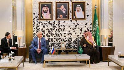 Связаны ли визиты в Саудовскую Аравию президента Украины и главы МВД России