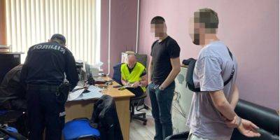 Полиция Киева задержала двух мужчин, которые снимали работу ПВО