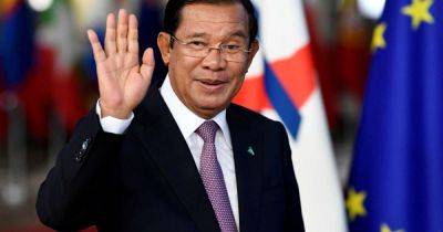 Подняли вопрос разминирования территорий: Зеленский провел беседу с премьером Камбоджи