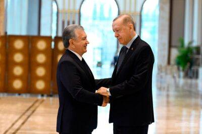 Мирзиёев пожелал Эрдогану успехов на предстоящих президентских выборах в Турции