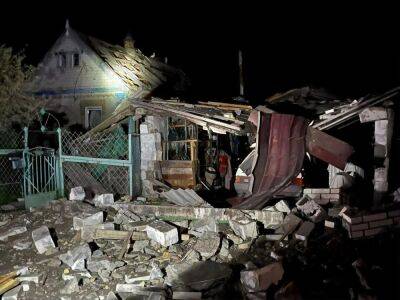 "Один жилой дом разрушен полностью". Оккупанты ночью нанесли два удара по Запорожью – горсовет