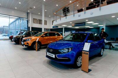 Продажи автомобилей в России приблизились к прошлогоднему рекорду