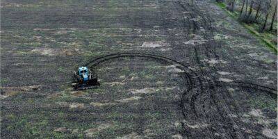 Украинский фермер придумал новый способ разминирования своих полей — фоторепортаж