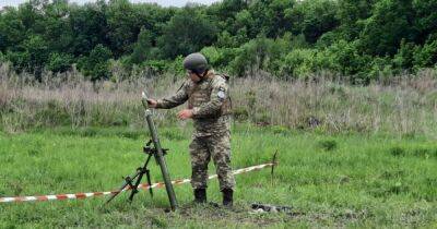 Артиллеристы ВСУ показали, как эффективно работать по враждебным целям из минометов (видео)