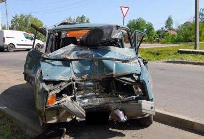 Водитель «семерки» пострадал в ДТП в Западной Двине