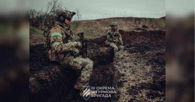 «Я их загнал, я их добью»: тяжелораненый украинский боец не только продолжил бой, но и пошел в атаку
