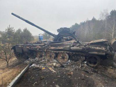 Россия потеряла в войне против Украины по меньшей мере 2002 танка, более четверти из них были захвачены силами обороны – СМИ
