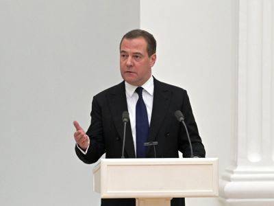 Дмитрий Медведев - Савик Шустер - Шустер: Медведев никому не нужен, даже Путину. А что с ним делать? Он уже использован - gordonua.com - Россия - Украина - Мариуполь - Бахмут