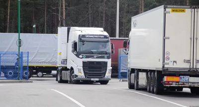 Польша закрывает границу для российских и белорусских грузовиков
