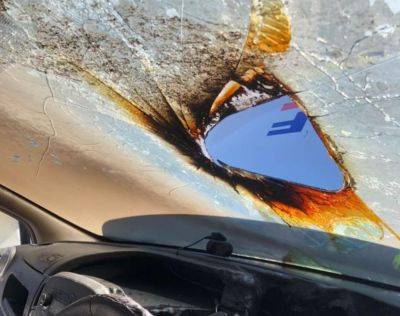 Автомобиль выгорел из-за очков, которые водитель забыл в машине