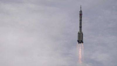 Китай запустил "Шэньчжоу-16", поставив мировой рекорд по числу людей на орбите