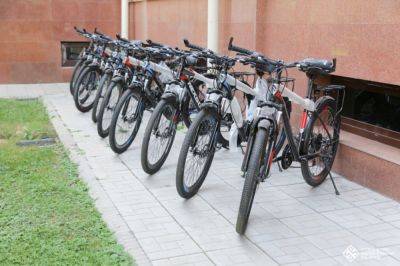 Торгово-промышленная палата решила пересадить своих сотрудников на велосипеды