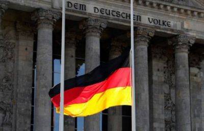 Германия закроет четыре российских консульства из пяти - СМИ - unn.com.ua - Россия - Украина - Киев - Екатеринбург - Германия - Берлин - Калининград
