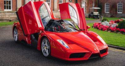 Чемпион "Формулы-1" продает свой редкий и эксклюзивный суперкар Ferrari (фото)