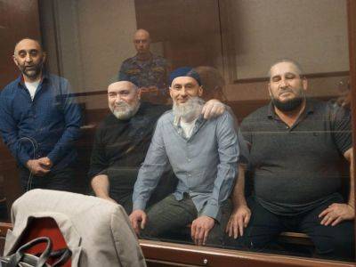 Четырем крымским татарам суд в РФ зачитал приговоры по делу "Хизб ут-Тахрир". МИД Украины назвал их ничтожными