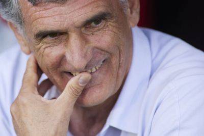Суперсерию «Севильи» в ЛЕ продолжает тренер, который до этого играл в еврокубках лишь раз. А после этого сезона его вообще могут уволить
