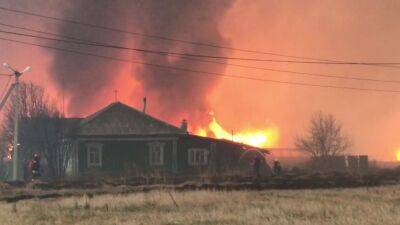 Пожар Успенка - возле Тюмени горит целая деревня, жителей эвакуируются – видео
