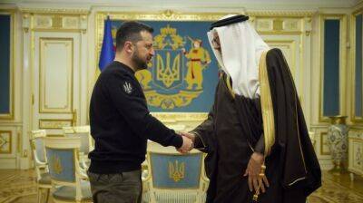 Зеленский, вернувшись в Киев, принял главу МИД Бахрейна