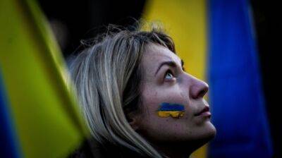 Суд Берлина разрешил украинские флаги 8 и 9 мая, российские – под запретом