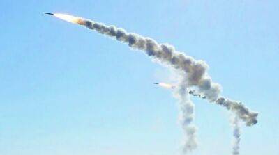 В Крыму новые взрывы: оккупанты заявили о ракетной атаке