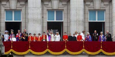 Впервые в статусе короля. Чарльз ІІІ возглавил королевскую семью на балконе Букингемского дворца