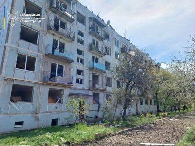 Ракетные удары по Балаклее: повреждены многоэтажные дома (фото, видео)