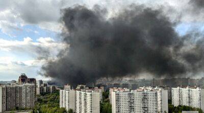 В Москве вспыхнул мощный пожар неподалеку от академии ФСБ