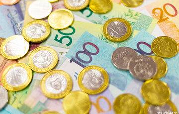 Белорус решил вернуть в обменник лишние 20 тысяч рублей