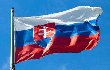 Президент Словакии Чапутова приняла отставку премьера страны