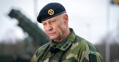 Игра в ожидание: шведский генерал оценил действия противобортсвующих сторон в Украине