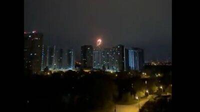 Минобороны показало видео "охоты" на "Шахедов" в ночном небе над Киевом