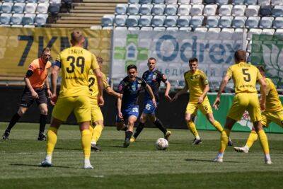 Днепр-1: В матче с Черноморцем мяч попал в руку и откровенно сбили Рубчинского – и это не пенальти?