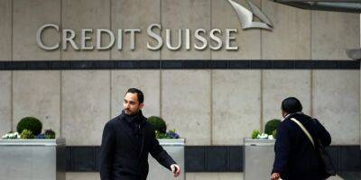 Топ-менеджеры проблемного Credit Suisse тайно выписывали себе огромные бонусы