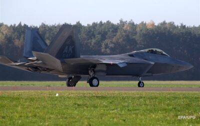 США перебросили в Эстонию самые современные истребители F-22