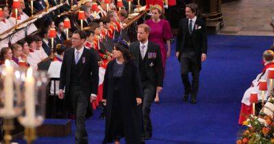 принц Уильям - Елизавета II - принц Гарри - принцесса Евгения - Сара Фергюсон - король Чарльз Ііі III (Iii) - Принцессу Евгению похвалили за поддержку принца Гарри - focus.ua - Украина - Англия