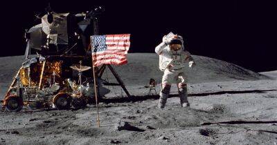 "Копался в деталях": Рогозин сомневается, что астронавты NASA были на Луне