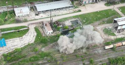 Больше не постреляют: дроны-камикадзе ВСУ взорвали российские минометы (видео)
