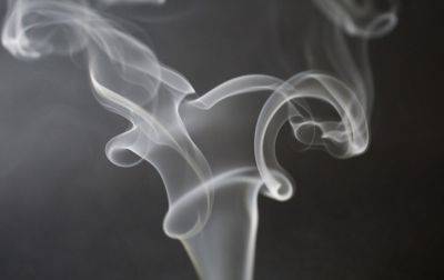 В Канаде будут предупреждать о вреде курения на каждой сигарете - korrespondent - Украина - Канада