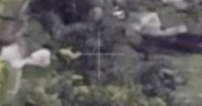 Разведали дроном и засыпали гранатами: пограничники уничтожили позиции ВС РФ (видео)