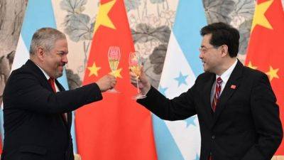 Си Цзиньпин - Гондурас открыл посольство в Пекине после разрыва отношений с Тайванем - unn.com.ua - Китай - Украина - Киев - Пекин - Тайвань - Гондурас - Reuters