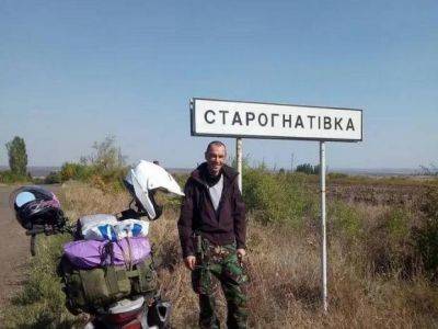 Выжил в Иловайском котле и плену, но не дожил до конца войны: Украина провожает в последний путь храброго Героя