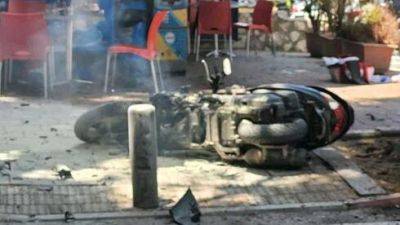 Взрыв в Рамат-Гане: тяжело ранен мотоциклист, пострадали прохожие