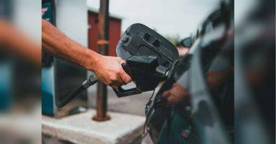 Украинцев предупредили об изменении цен на бензин и ДТ: что известно