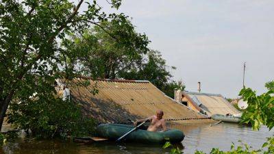 Волонтёры: затопленный город Голая Пристань Россия закрыла на карантин