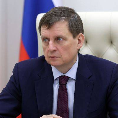 Cенатор Российской Федерации Андрей Епишин поздравляет с Днем России