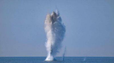 В Черном море фиксируют взрывы боеприпасов, которые вынесло из Каховского водохранилища
