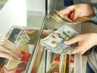 В НБУ объяснили, нужно ли платить комиссию за обмен старых или изношенных банкнот