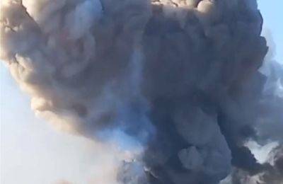 Россияне сбросили на украинский городок три авиабомбы и ударили "Калибрамы" по домам: есть жертвы