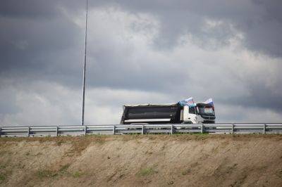 Беспилотные грузовики поедут по трассе М11 на этой неделе - afanasy.biz - Камаз
